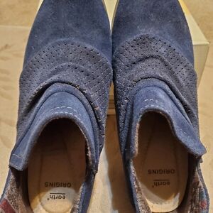 Earth Origin Blue Suede Boots